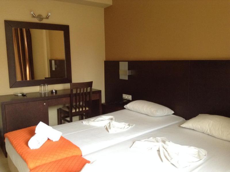 Sofia Hotel Heraklion  Bagian luar foto