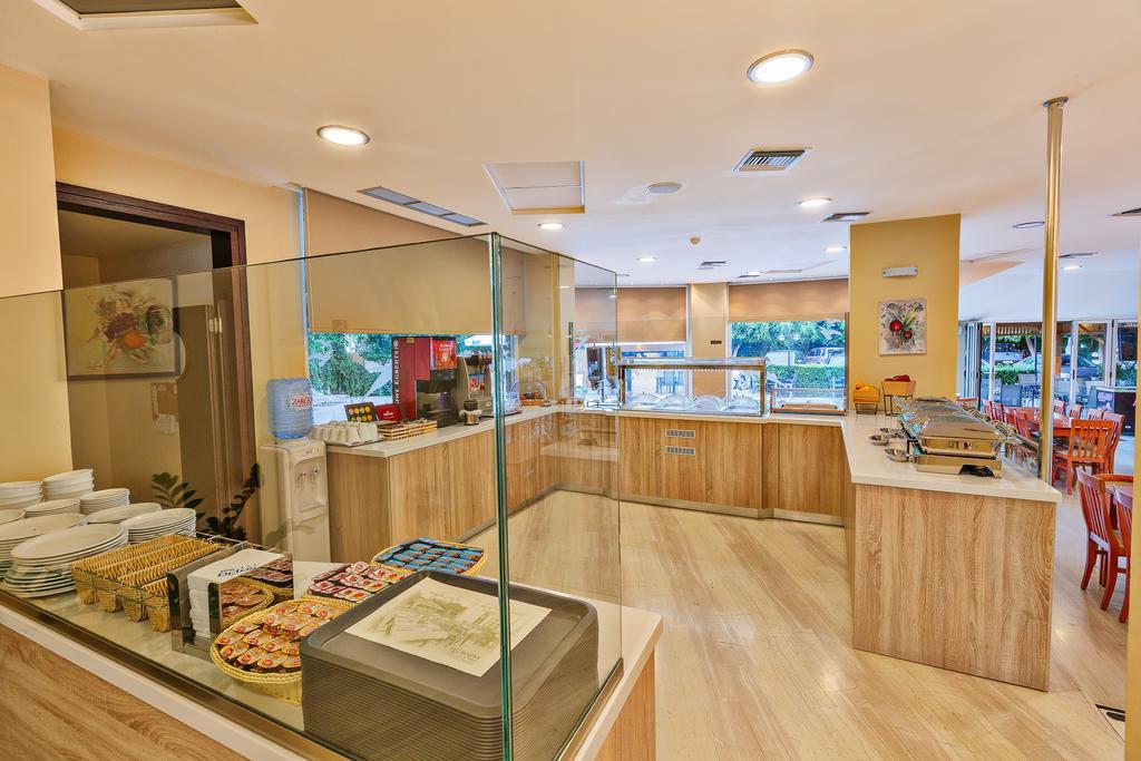 Sofia Hotel Heraklion  Bagian luar foto